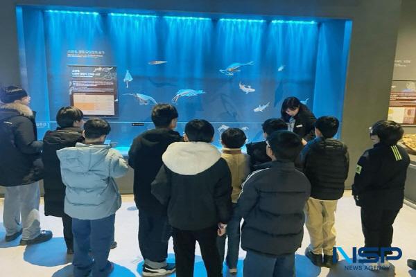 NSP통신-iM뱅크는 지역 아동들의 과학적 흥미와 미래 진로 탐색을 지원하기 위해 국립대구과학관에서 과학진로·체험형 과학캠프를 진행했다고 밝혔다. (사진 = DGB대구은행)