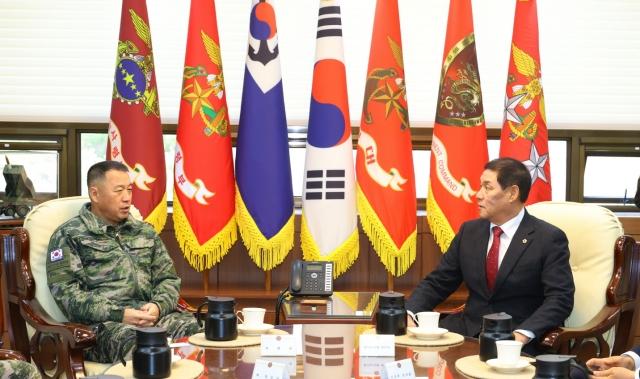 NSP통신-김규창 경기도의회 부회장이 경기해병대 사령부를 방문한 모습. (사진 = 경기도의회)