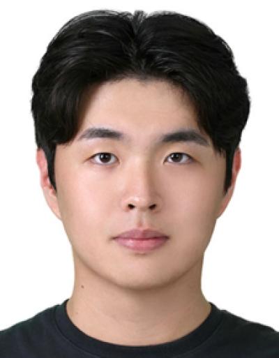 [NSP PHOTO]수원시 2025년 11월 친절왕 윤우빈 주무관 선정