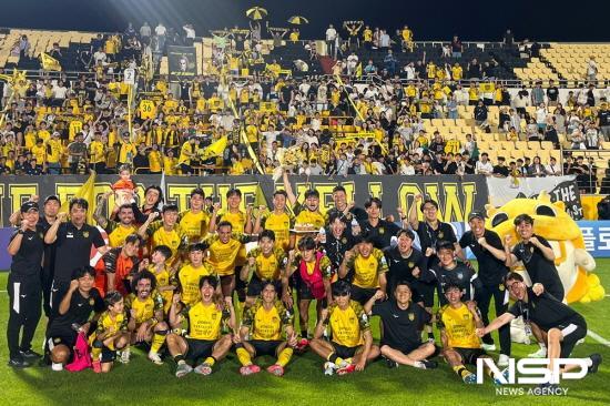 NSP통신-전남드래곤즈 선수단 (사진 = 전남드래곤즈)