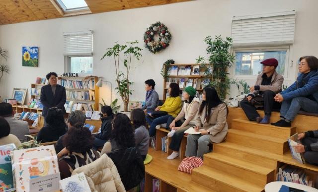 NSP통신-평택시가 운영한 시민참여형 평생학습 프로그램 평생학습, 사람을 읽다 모습. (사진 = 평택시)