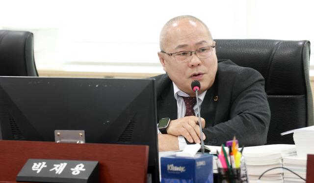 NSP통신-박재용 경기도의원이 제387회 정례회 예산결산특별위원회 회의에서 발언을 하고 있다. (사진 = 경기도의회)