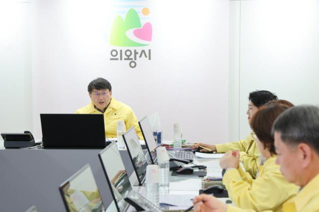 NSP통신-8일 시청 재난안전상황실에서 안치권 의왕시부시장 주재로 복합재난 불시 훈련 및 상황 점검 회의가 진행되고 있다. (사진 = 의왕시)