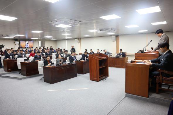 NSP통신-영주시의회 제297회 제2차 정례회제2차 본회의 개의 (사진 = 영주시의회)