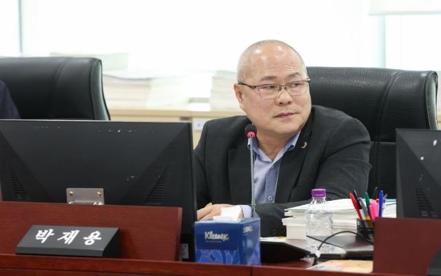 NSP통신-박재용 경기도의원이 9일 열린제387회 정례회 예산결산특별위원회 심의에서 발언하고 있다. (사진 = 경기도의회)