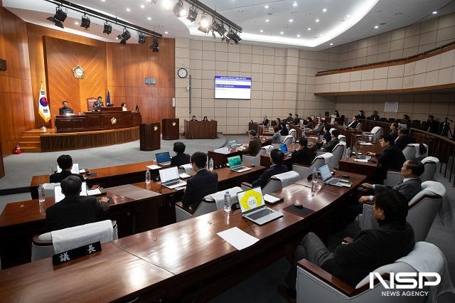 NSP통신-군산시의회가 제3회 결산 추경을 통해 2025년도 예산을 1조8636억6400만원으로 확정했다.