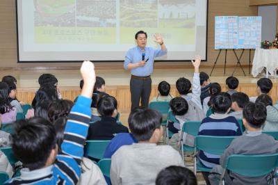 [NSP PHOTO]이재준 수원시장 율현초 일일교장 새빛만남 약속 지켰다