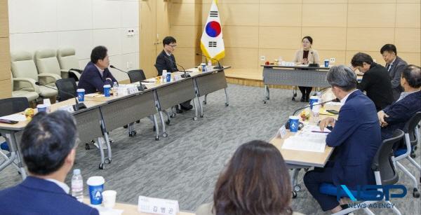 NSP통신-경상북도의회 의원연구단체인 경상북도 역사문화의 지속가능발전 연구회가 최근 연구의 최종보고를 발표했다. (사진 = 경상북도의회)