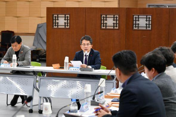 NSP통신-이번 용역은 금년 추진 중인 두 건의 대규모 신규 투자사업을 통합적으로 분석해 지역경제에 미칠 영향과 파급효과를 검토하고 사업 추진에 필요한 정책적 지원 방향을 마련하기 위해 수행됐다. (사진 = 영주시)