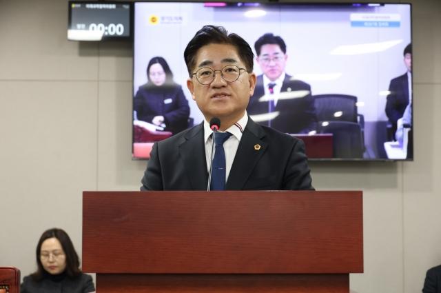 NSP통신-이기형 경기도의원이 15일 제387회 정례회에서 발언하고 있다. (사진 = 경기도의회)