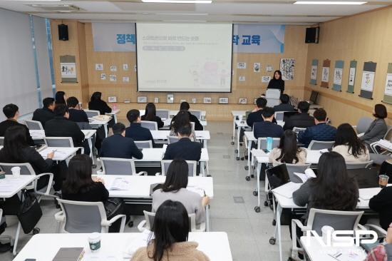 NSP통신-숏폼 제작 실무 교육 (사진 = 전남도의회)