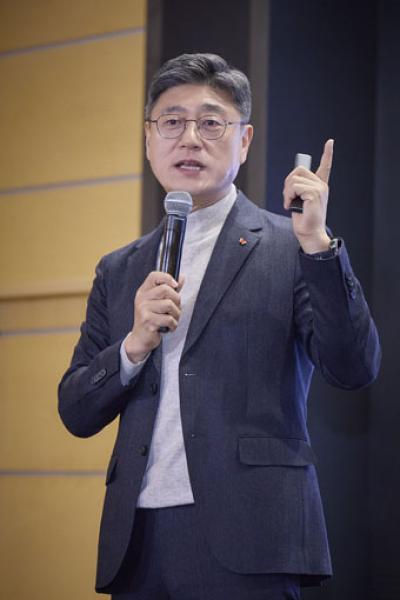 [NSP PHOTO]SKT 정재헌 CEO 실무는 마음껏 도전, 경영진은 책임 강화
