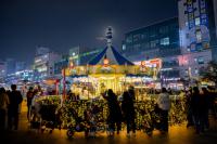 [NSP PHOTO]안산 겨울빛의나라 화려한 볼거리에 시민 발걸음 이어져