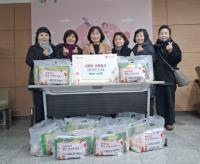 [NSP PHOTO]의왕시 용화사 보현회, 내손1동에 이웃사랑 식품꾸러미 전달