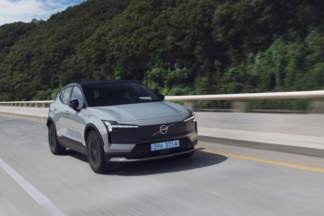 NSP통신-EX30 CC (사진 = 볼보자동차코리아)