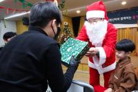 [NSP PHOTO]LG유플러스 임직원, 영락보린원서 희망산타 봉사