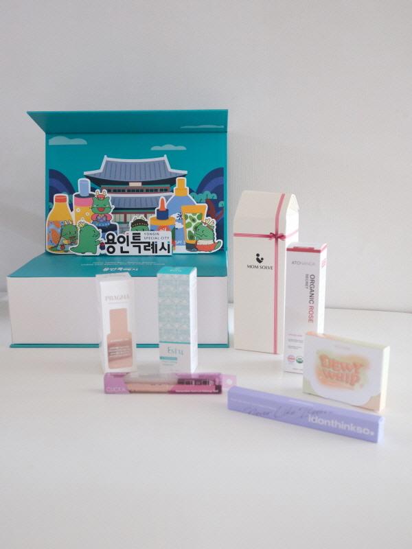 NSP통신-요고 박스(YOGO BOX)와 구성품. (사진 = 용인특례시)