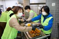 [NSP PHOTO]용인시의회, 3개 구 장애인복지관 찾아 한 끼의 온기 봉사활동 실시