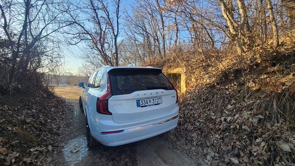 NSP통신-볼보 XC90 마일드 하이브리드 모델 (사진 = NSP통신)