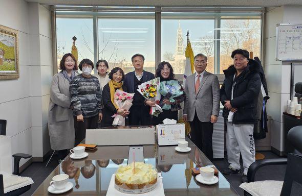 NSP통신-봉화군청소년상담복지센터 공무직근로자 이상득 법무부 장관 표창 수상, 보호관찰위원으로 범죄예방 및 보호행정 발전 유공 (사진 = 봉화군)