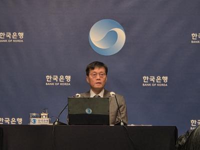 [NSP PHOTO]이창용 거주자 해외투자 확대, 경제 영향 검토해야