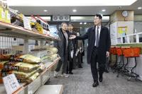 [NSP PHOTO]화성시, 먹거리 지원 그냥드림 보름만에 방문자 4배 증가