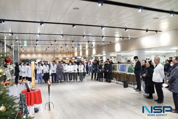 NSP통신-대구파티마병원은 개원 70주년을 맞아 지난 2일 1층 로비에서 개원 70주년 기념 초 및 그림 전시회를 개최했다. (사진 = 대구파티마병원)