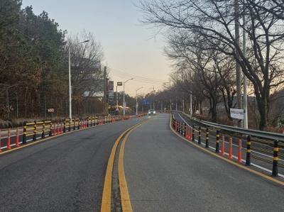 [NSP PHOTO]성남시 청계산로 19 구간 도로 안전시설물 설치