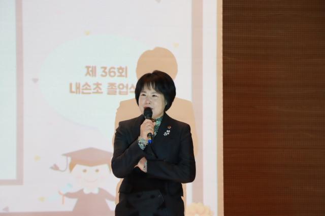 NSP통신-축사를 하고 있는 서성란 경기도의원. (사진 = 서성란 의원실)