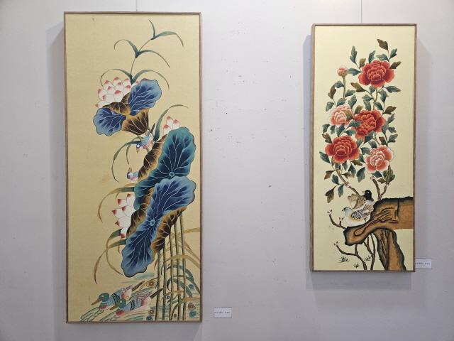 NSP통신-광명도서관에서 열린 한국 전통민화 전시회 모습. (사진 = 광명시)