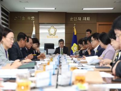 [NSP PHOTO]청도군의회 병오년 첫 정례간담회 가져