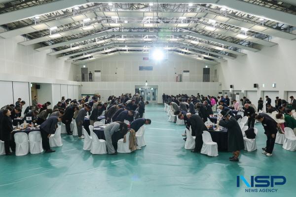 NSP통신-성주군은 지난 9일 건강문화캠퍼스에서 2026년 병오년(丙午年) 새해를 맞아 힘찬 출발과 새로운 도약을 다짐하는 신년인사회를 개최했다. (사진 = 성주군)