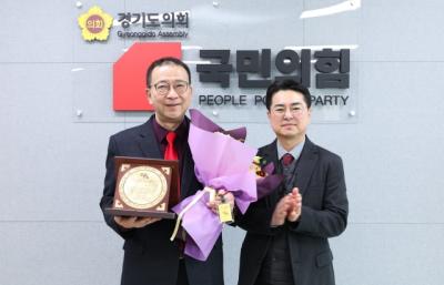[NSP PHOTO]백현종 경기의회 국민의힘 대표 협치책임의정 리더십 명예대상 수상