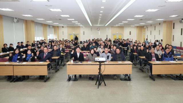 NSP통신-일죽면 정책공감토크 기념촬영 모습. (사진 = 안성시)