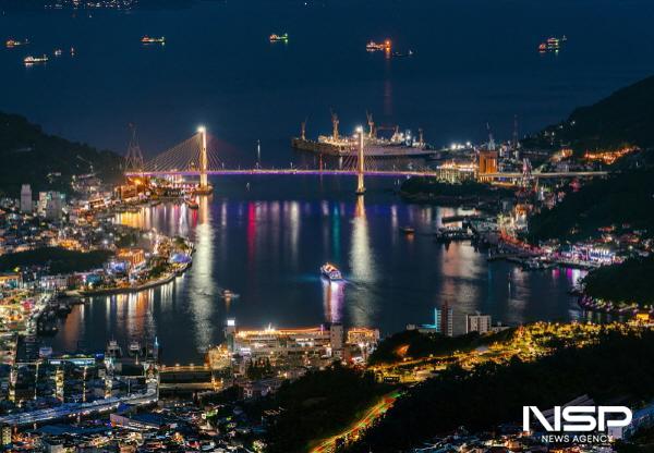 NSP통신-여수 밤바다 (사진 = 여수시)