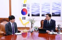 [NSP PHOTO]우원식 국회의장, 윤종빈 한국정치학회장 접견