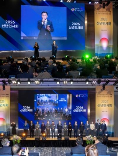 [NSP PHOTO]박성호 서울 강서구의회 의장 의원들과 구 신년인사회 참석구민과 보폭 맞추는 현장 의정 다짐