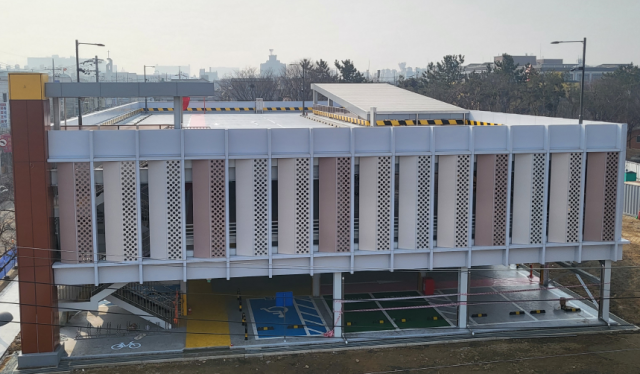 NSP통신-정왕동 큰솔공원 공영주차장 외부 모습. (사진 = 시흥시)