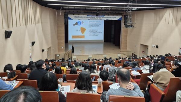 NSP통신-전남교육청이 21일 순천만생태문화교육원에서 개최한 통합교육을 위한 특수교육 국제세미나. (사진 = 전남교육청)