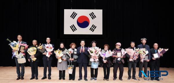 [NSP PHOTO]영천시, 2026년 1분기 시정발전 유공 표창 수여식 개최