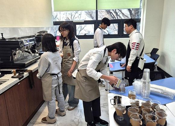 [NSP PHOTO]안동시청소년수련관, 바리스타 2급 과정 20명 전원 자격 취득