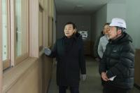 [NSP PHOTO]김성제 의왕시장, 의왕푸른초·백운호수중 개교 준비 현장 점검