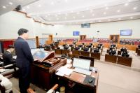 [NSP PHOTO]강릉시의회, 임시회 마무리…조례안 처리·현안 성명 채택