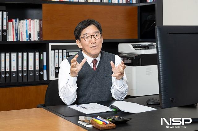 NSP통신-5일 JB금융그룹 전북은행 박춘원 은행장이 기자간담회를 열고 경영 구상을 밝히고 있다. (사진 = 전북은행)