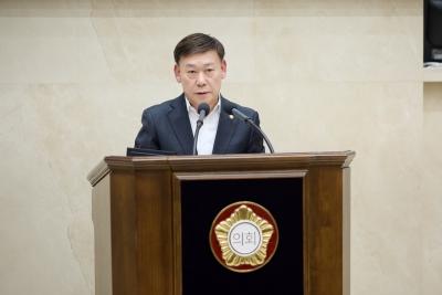 NSP통신-5분 자유발언하는 황재욱 용인시의원. (사진 = 용인특례시의회)