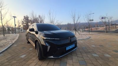 [NSP PHOTO][타보니]르노 전기차 세닉, 친환경 소재의 세단 같은 SUV