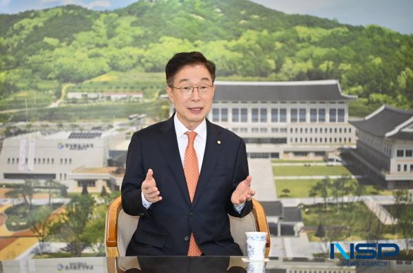 NSP통신-임종식 경상북도교육감은 대구경북 행정통합 특별법안과 관련해 교육재정의 안정적 확보가 선행되지 않으면 통합의 실효성을 담보하기 어렵다고 13일 밝혔다. (사진 = 경상북도교육청)