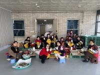 [NSP PHOTO]OCI 군산공장, 설 맞이 장애인 가정 부침개 나눔