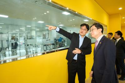 [NSP PHOTO]대웅제약, 1조 스마트공장 공개…금융위원장 현장 점검