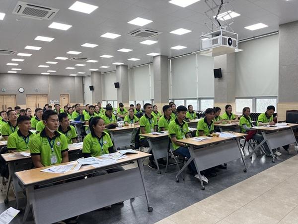 NSP통신-파주시 외국인 계절근로자 교육 모습 (사진 = 파주시)